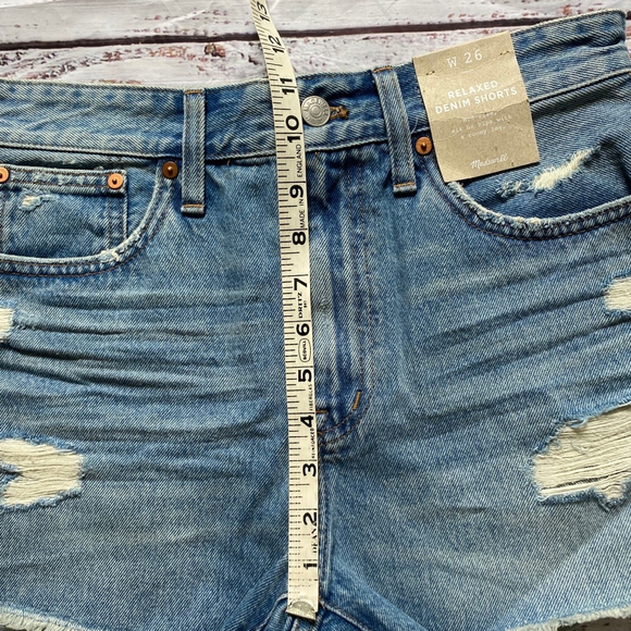 Madewell Relaxed Denim Raw Hem Distressed Shorts 26 NWT - Picture 5 of 5